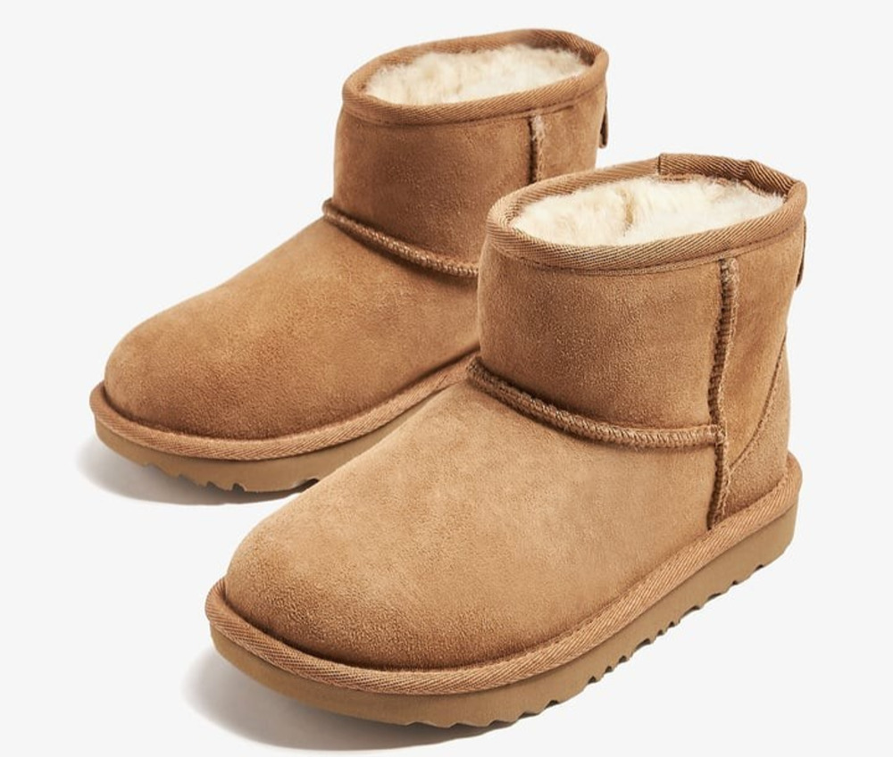 UGG Classic Mini Chestnut Waterproof Sheepskin Boots Size Womens US 9 M